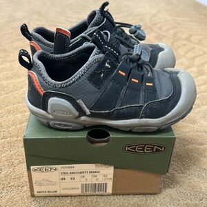 Keen washable hiking shoes